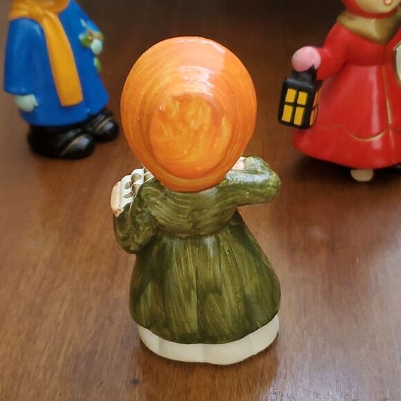 Set of 3 Ceramic Christimas Carolers - Picture 8 of 12